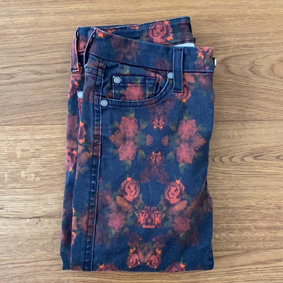7 For All Mankind jeans, rose print - Picture 5 of 9